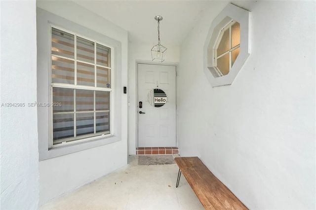 5 of 24 - 9161 Lake Park Circle N, Davie, FL