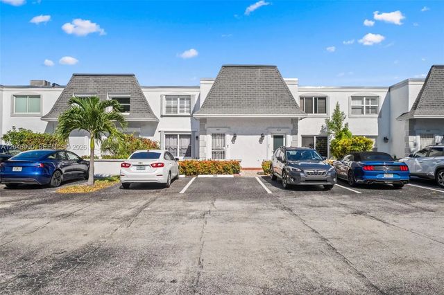 801 Ne 27th Avenue, Hallandale Beach