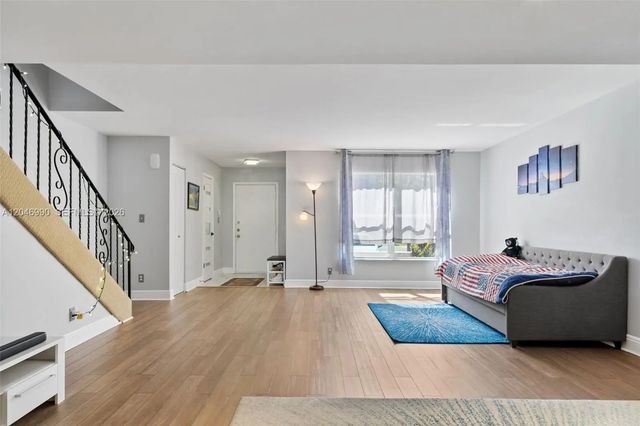 2 of 38 - 801 Ne 27th Avenue, Hallandale Beach, FL