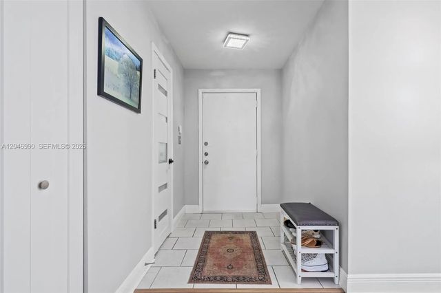 5 of 38 - 801 Ne 27th Avenue, Hallandale Beach, FL