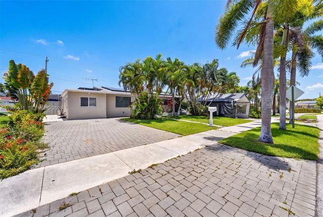 717 Se 2nd Street, Deerfield Beach
