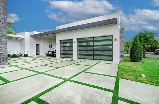 5 of 68 - 13052 Nw 102nd Avenue, Hialeah Gardens, FL