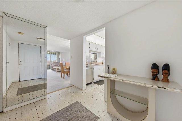 5 of 25 - 2860 Somerset Drive #412k, Lauderdale Lakes, FL