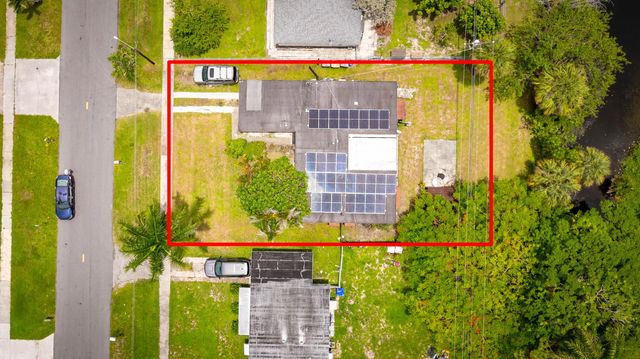 5 of 31 - 764 Camellia Drive, Royal Palm Beach, FL