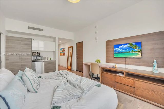 4 of 44 - 777 N Ocean Drive #s314, Hollywood, FL