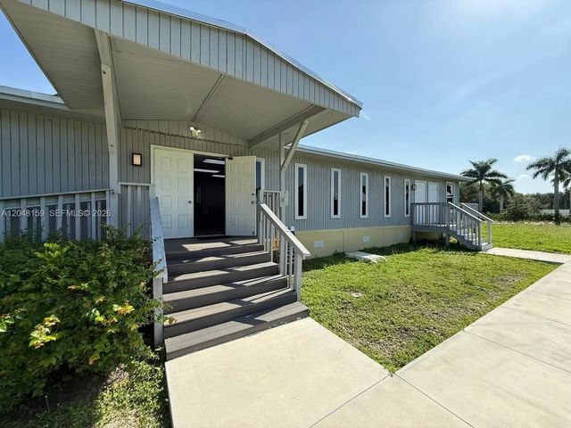 18500 Griffin Road, Southwest Ranches