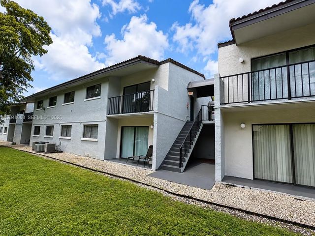 2 of 4 - 7095 Nw 179th Street #209, Hialeah, FL
