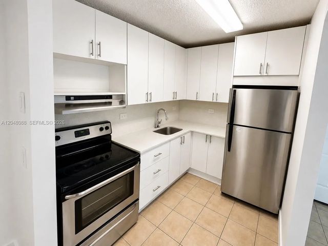 3 of 4 - 7095 Nw 179th Street #209, Hialeah, FL