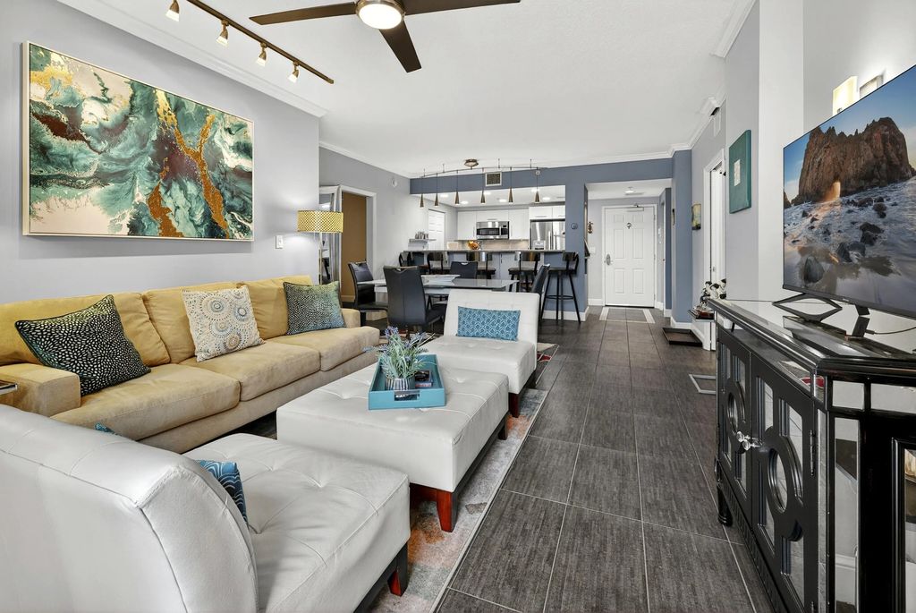 511 Lucerne Avenue #312, Lake Worth Beach