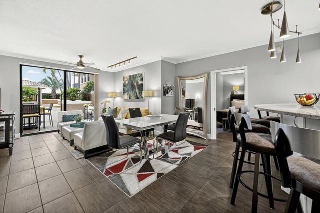 5 of 79 - 511 Lucerne Avenue #312, Lake Worth Beach, FL