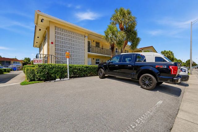 2 of 32 - 2160 Ne 36th Street #37, Lighthouse Point, FL
