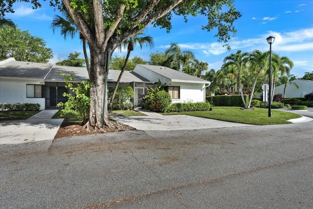 2 of 34 - 100 Sunshine Boulevard, Royal Palm Beach, FL