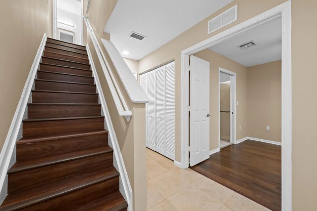 3 of 34 - 1033 Ne 17th Way #905, Fort Lauderdale, FL