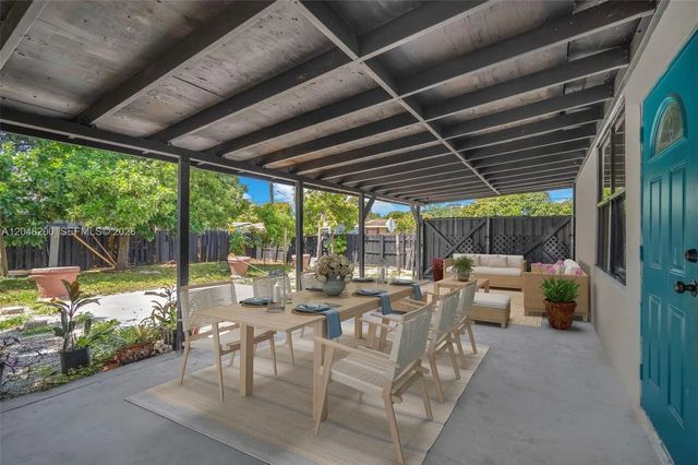 3 of 35 - 7022 Sw 19th Court, North Lauderdale, FL