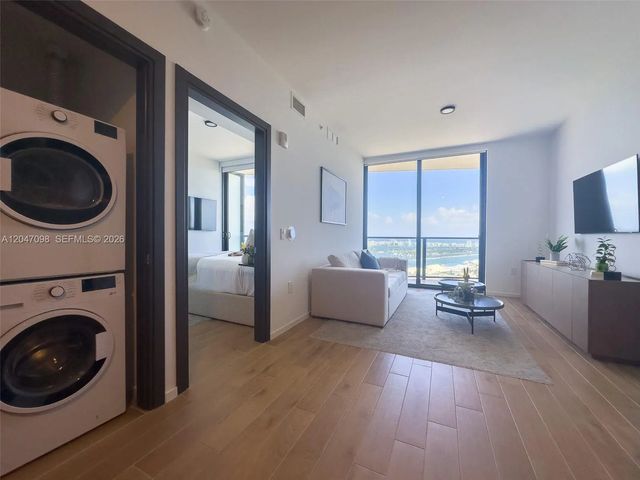 5 of 30 - 398 Ne 5th Street #4210, Miami, FL