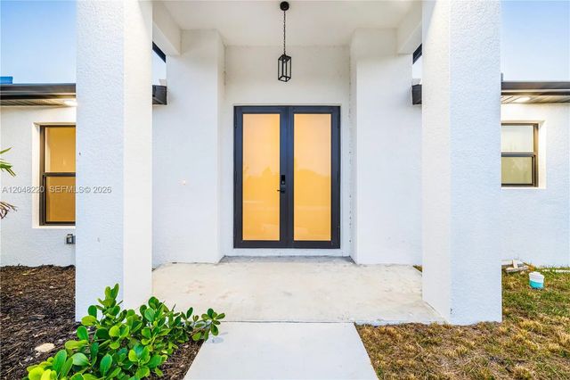 3 of 36 - 450 Mercedes Court, Lehigh Acres, FL