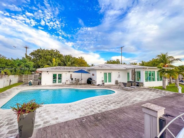3 of 21 - N/A, North Miami, FL