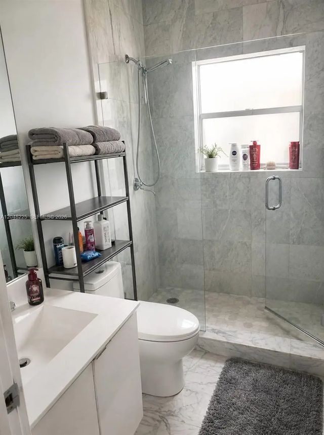 5 of 5 - 810 7th Street #205, Miami Beach, FL