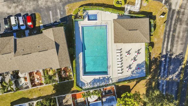 2 of 19 - 218 Foxtail Drive #b, Greenacres, FL