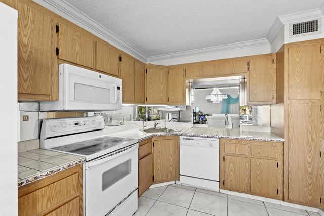 3 of 19 - 218 Foxtail Drive #b, Greenacres, FL