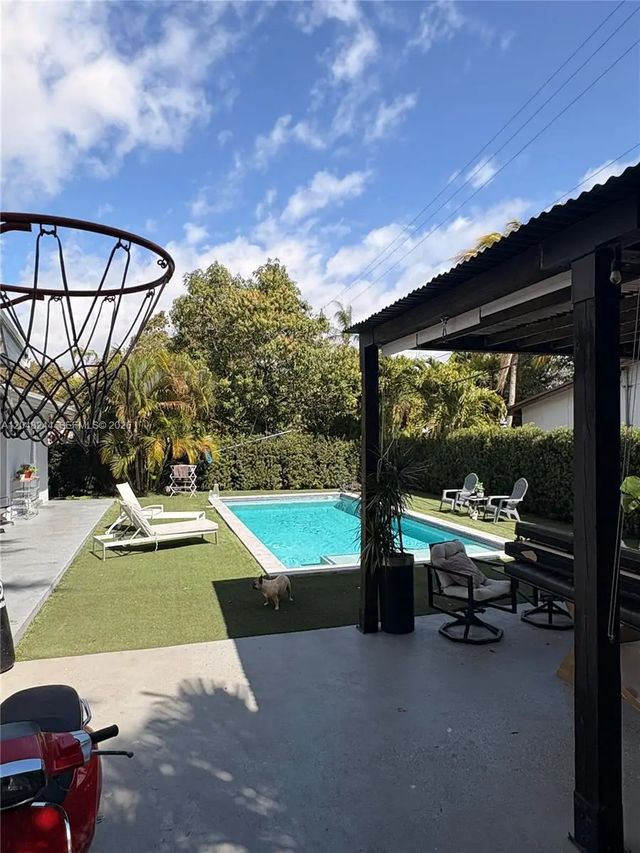 3 of 54 - 12125 Ne 2nd Avenue, North Miami, FL