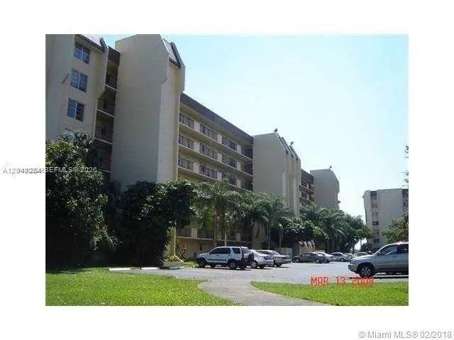 3001 W Rolling Hills Circle #701, Davie
