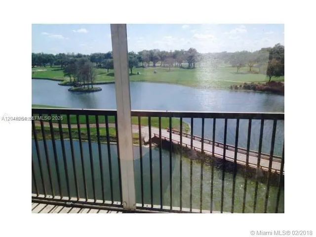 4 of 8 - 3001 W Rolling Hills Circle #701, Davie, FL