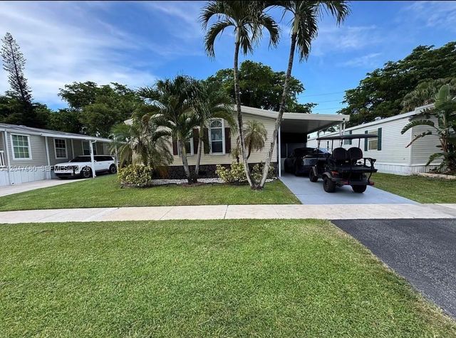 1196 Sw 112th Way, Davie