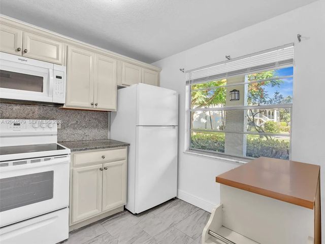 1212 Se Bahama Bend #g1, Coconut Creek