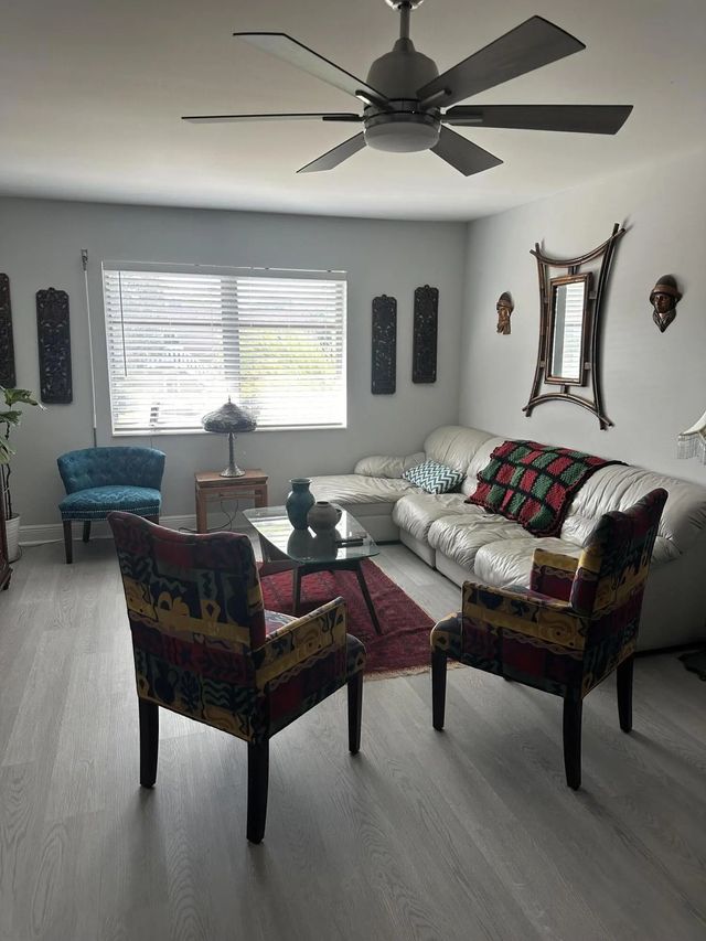 119 Ne 19th Court #209g, Wilton Manors