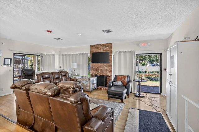 5 of 26 - 12104 Landing Way, Cooper City, FL