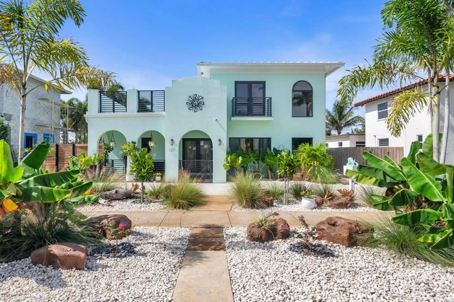 127 Auburn Drive, Lake Worth Beach