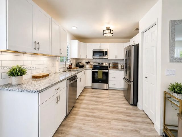 5 of 24 - 2205 Jo Haywood Drive, Fort Pierce, FL