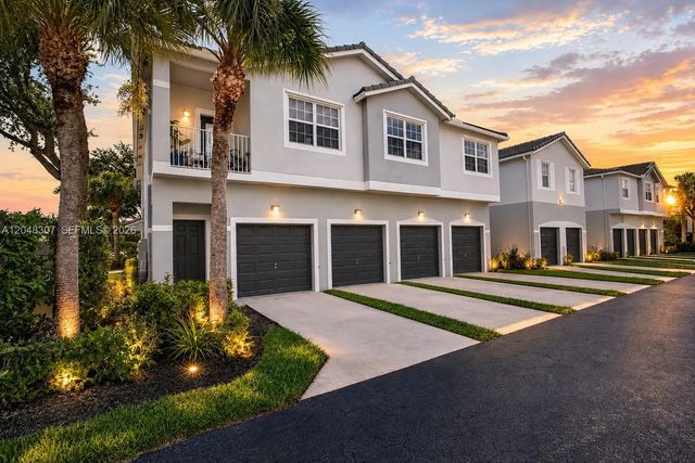 3107 Grandiflora Drive, Greenacres