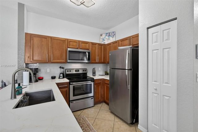 2 of 13 - 3107 Grandiflora Drive, Greenacres, FL