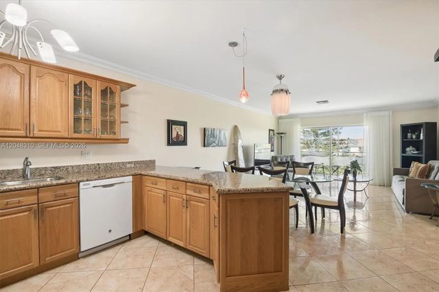 2 of 19 - 1000 Hillcrest Court #303, Hollywood, FL
