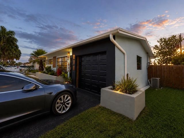 5 of 45 - 9160 Nw 26th Place, Sunrise, FL