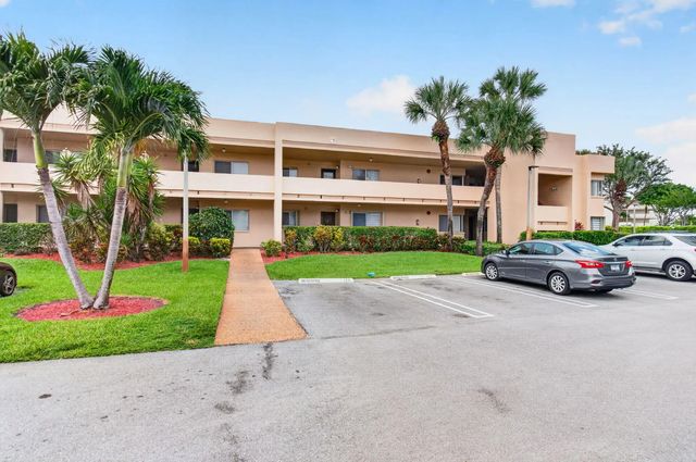 2 of 57 - 3212 Strawflower Way #218, Lake Worth, FL