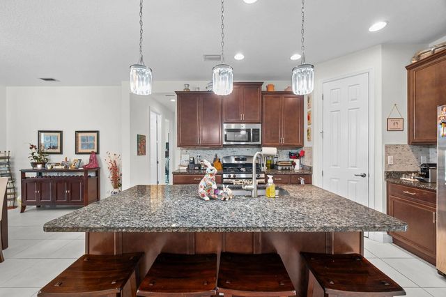 5 of 18 - 10256 Sw Indian Lilac Trail, Port St. Lucie, FL