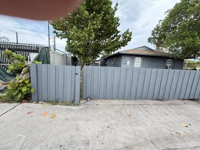 2 of 76 - 714 S H Street, Lake Worth Beach, FL