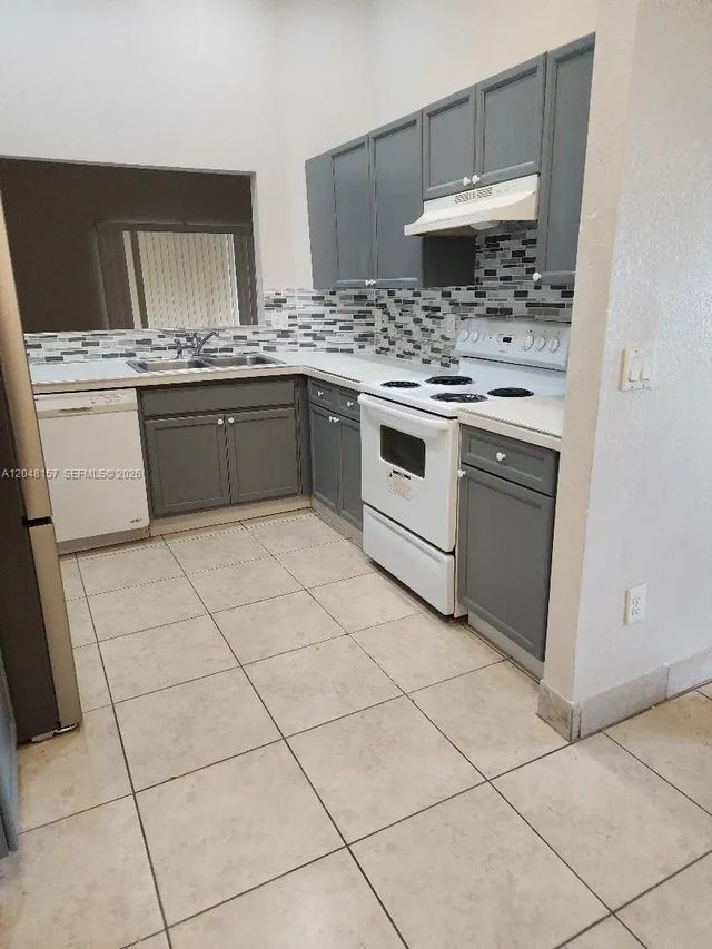 3 of 27 - 4740 Sw 14, Lehigh Acres, FL