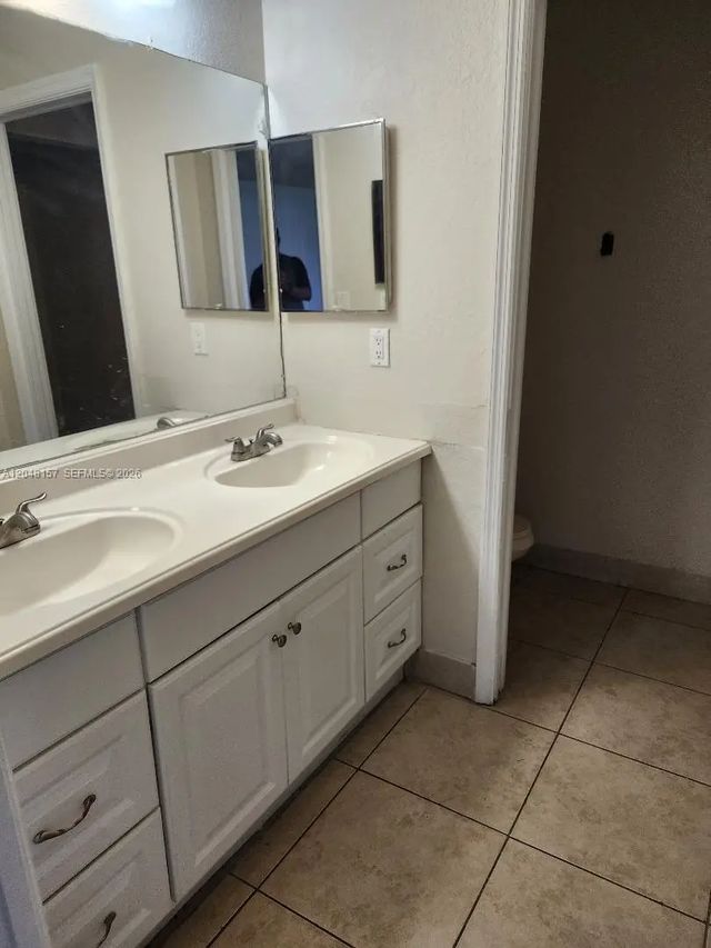 4 of 27 - 4740 Sw 14, Lehigh Acres, FL