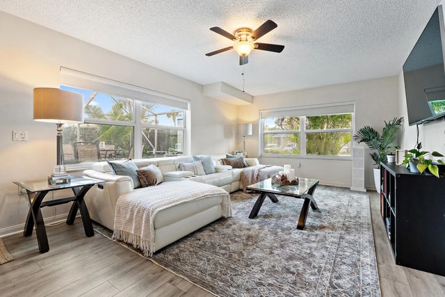3357 Sw Sunset Trace Circle, Palm City