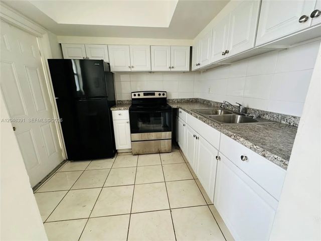 5 of 22 - 6740 Arbor Drive #204, Miramar, FL