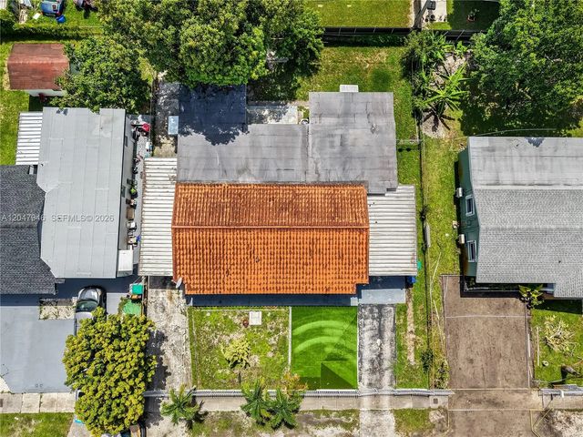 2 of 45 - 19200 Nw 44th Avenue, Miami Gardens, FL