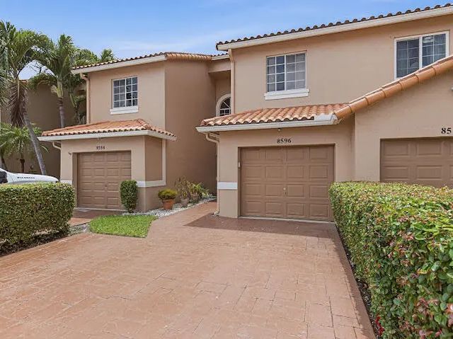 5 of 30 - 8596 Jade Drive, Tamarac, FL