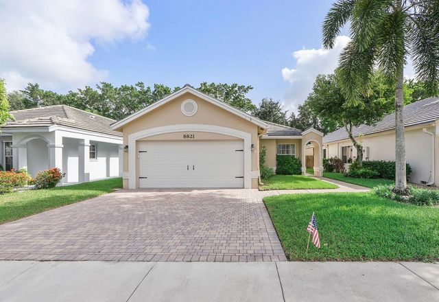 3 of 54 - 8821 Lake Park Circle N, Davie, FL