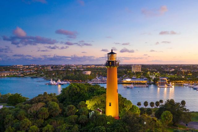 3 of 49 - 48 Live Oak Circle, Jupiter, FL