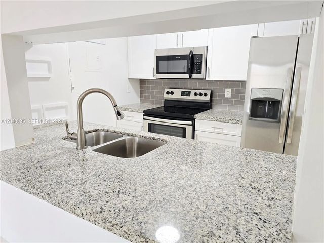 5 of 15 - 8877 Fontainebleau Boulevard #202, Miami, FL