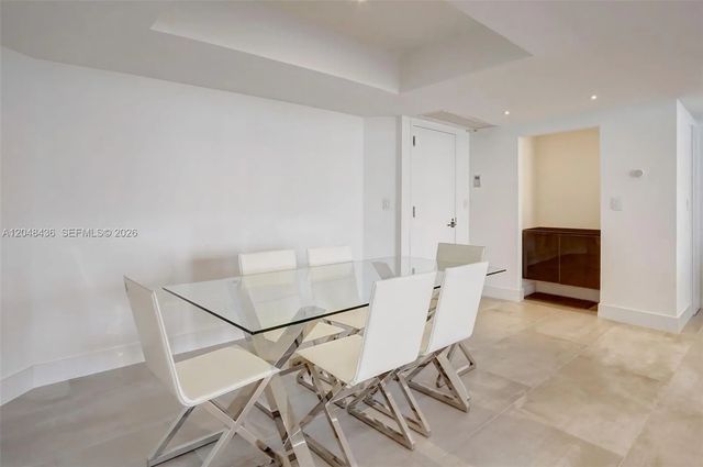 5 of 32 - 20191 E Country Club Drive #802, Aventura, FL